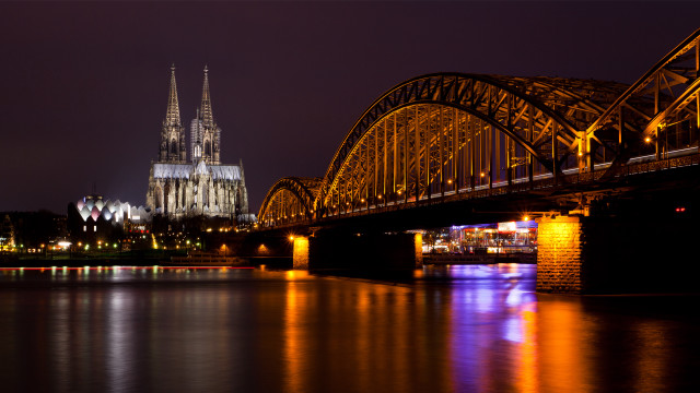 Bridge cathedral river night lights free wallpaper for desktop - medium preview image