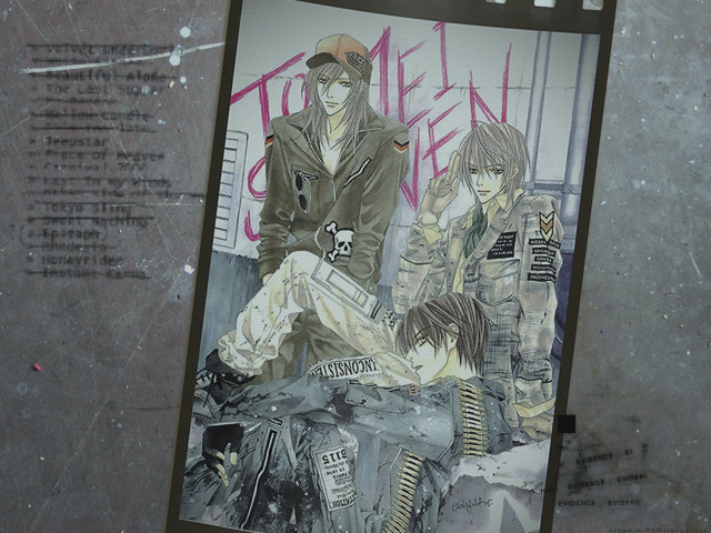 Couple bench graffiti astronaut night free wallpaper for desktop - medium preview image