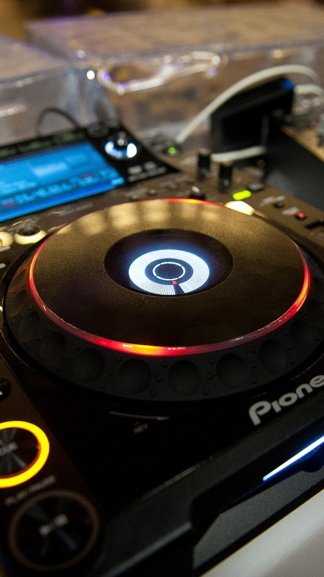 Dj player remote control closeup free wallpaper for mobile - medium preview image