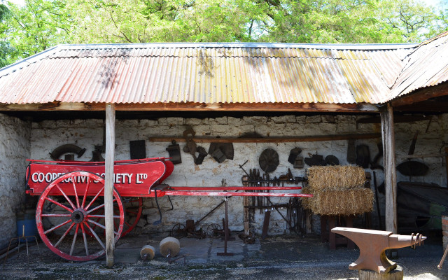 Red wagon building red roof free wallpaper for desktop - medium preview image
