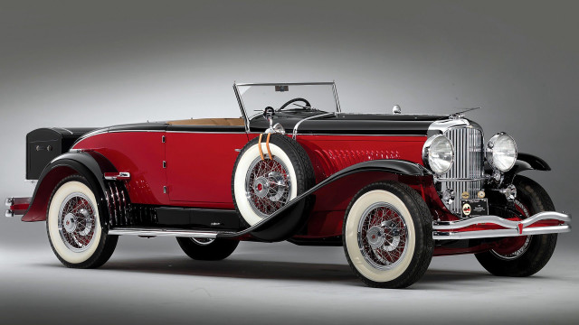 Old model red car art free wallpaper for desktop - medium preview image