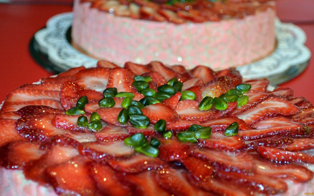 Strawberry cake rococo pastel foodphotography free wallpaper for desktop - medium preview image