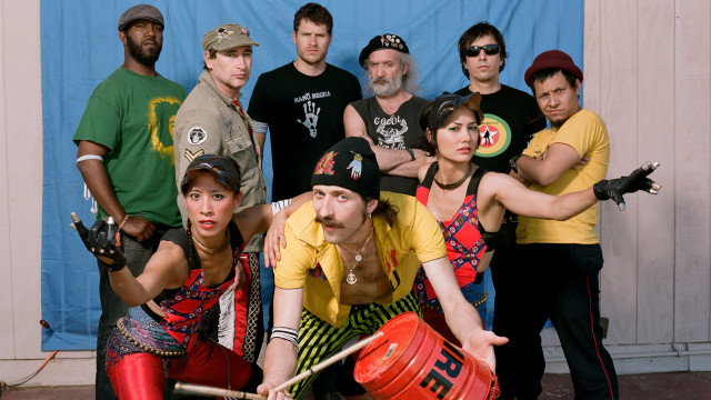 Group posing baseball bat bucket free wallpaper for desktop - medium preview image