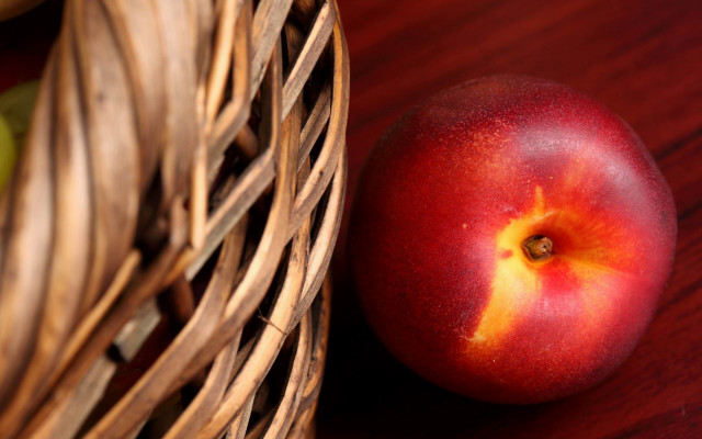 Basket apples red spot planet free wallpaper for desktop - medium preview image
