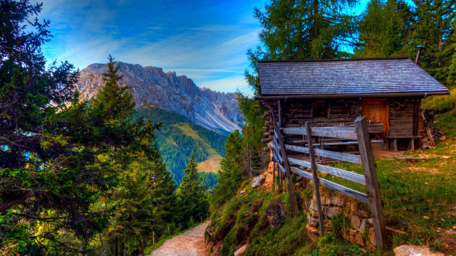 Mountain cabin autumn landscape forest free wallpaper for desktop - medium preview image