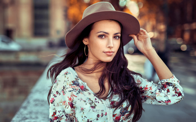 Woman hat floral shirt blood free wallpaper for desktop - medium preview image