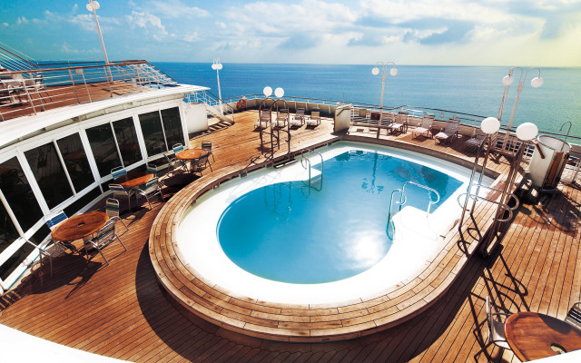 Cruise ship pool deck ocean free wallpaper for desktop - medium preview image