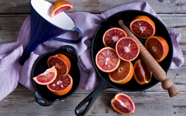 Blood oranges still life painting free wallpaper for desktop - medium preview image