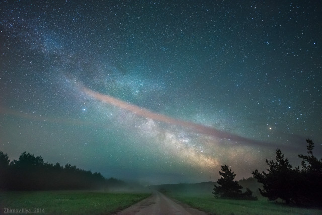 Road starry sky beam night free wallpaper for desktop - medium preview image