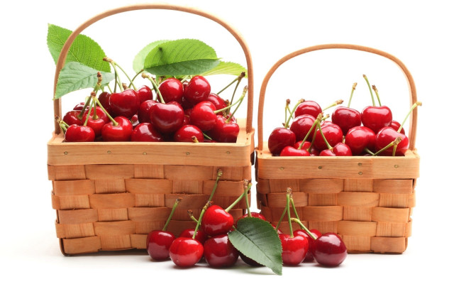 Cherry basket leaves food berry free wallpaper for desktop - medium preview image
