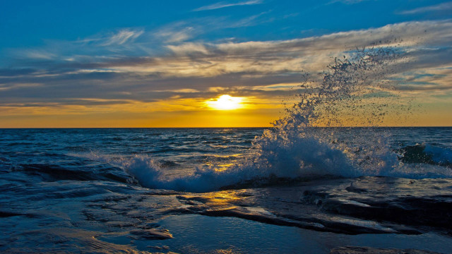 Wave sunset ocean beach sky free wallpaper for desktop - medium preview image