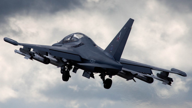 Jet cobra flying cloudy sky free wallpaper for desktop - medium preview image