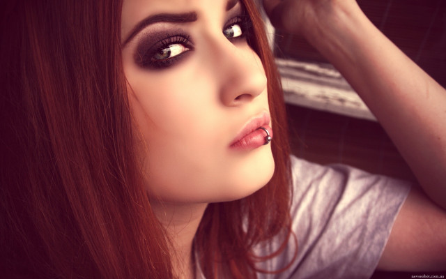 Aramenta dianthe vail red hair #3 free wallpaper for desktop - medium preview image