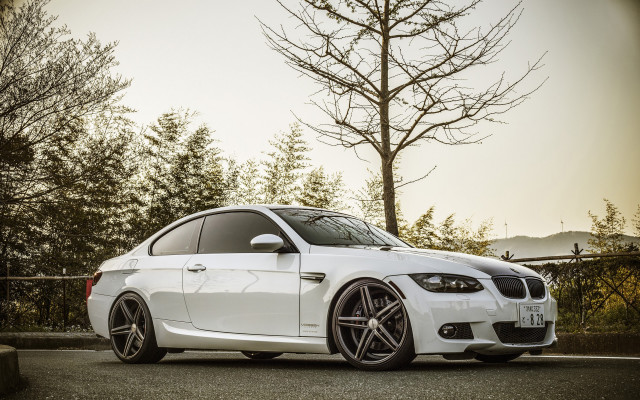 White car fence trees sky #2 free wallpaper for desktop - medium preview image
