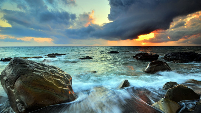 Sunset ocean rocks waves dusk free wallpaper for desktop - medium preview image