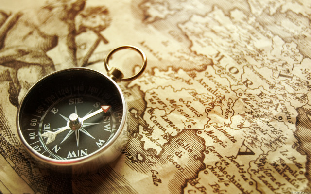 Compass map keychain pathfinder aldus free wallpaper for desktop - medium preview image