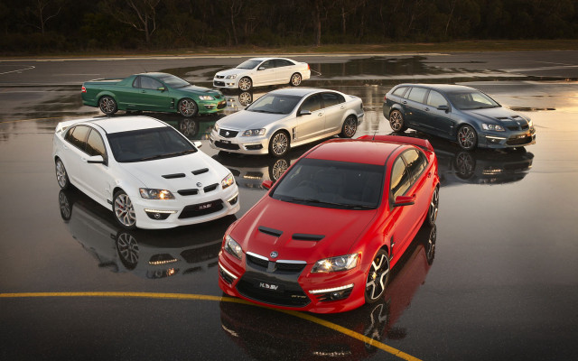 Cars parking lot wet trees free wallpaper for desktop - medium preview image