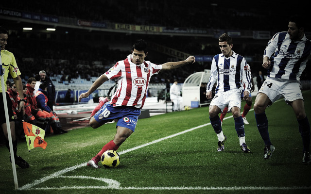 Soccer game group people stands free wallpaper for desktop - medium preview image