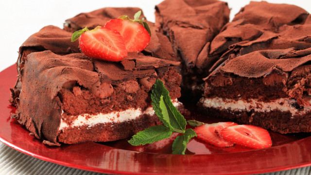 Chocolate cake slice strawberry red free wallpaper for desktop - medium preview image