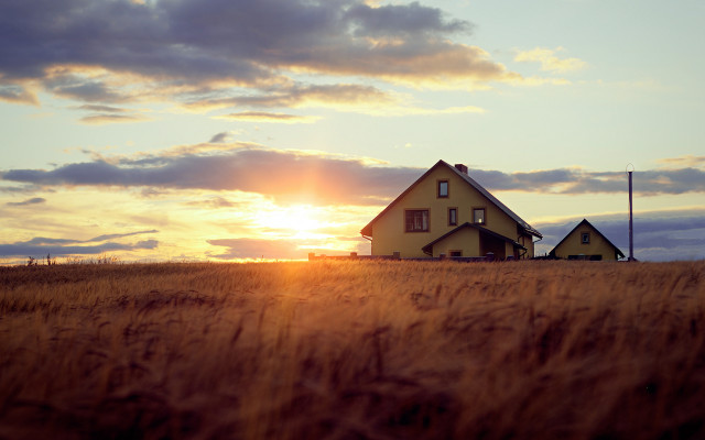 House field sunset clouds tallgrass free wallpaper for desktop - medium preview image