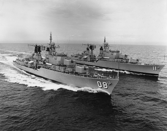 Two ships in the water free wallpaper for desktop - medium preview image