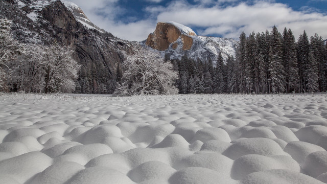 Snowy landscape mountains trees clouds free wallpaper for desktop - medium preview image