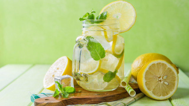 Lemonade mint slices cuttingboard knife free wallpaper for desktop - medium preview image