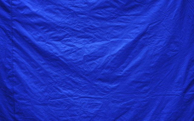 Blue tarp tennis court racket free wallpaper for desktop - medium preview image
