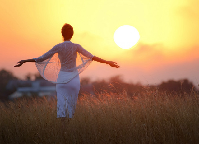 Woman white dress field sunset #5 free wallpaper for desktop - medium preview image