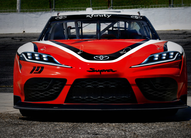 Red sports car white stripes #3 free wallpaper for desktop - medium preview image