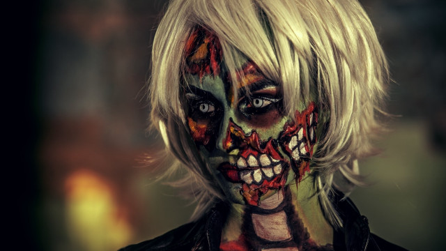 Zombie woman bloody face black free wallpaper for desktop - medium preview image