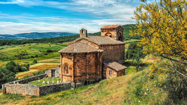 Church hill valley mountains architecture free wallpaper for desktop - medium preview image