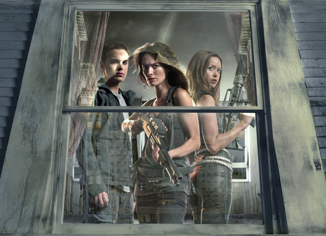 Group people window gun poster free wallpaper for desktop - medium preview image