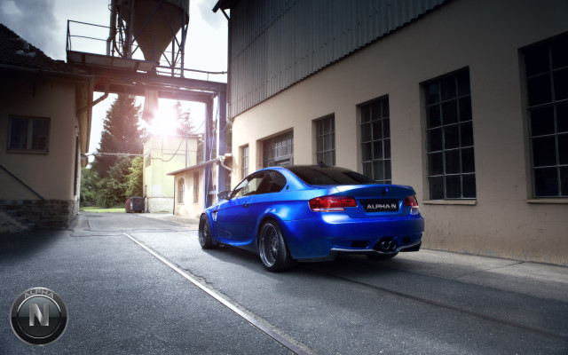 Blue car building bridge clock free wallpaper for desktop - medium preview image