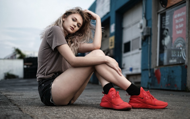 Woman sitting red shoes portrait #2 free wallpaper for desktop - medium preview image