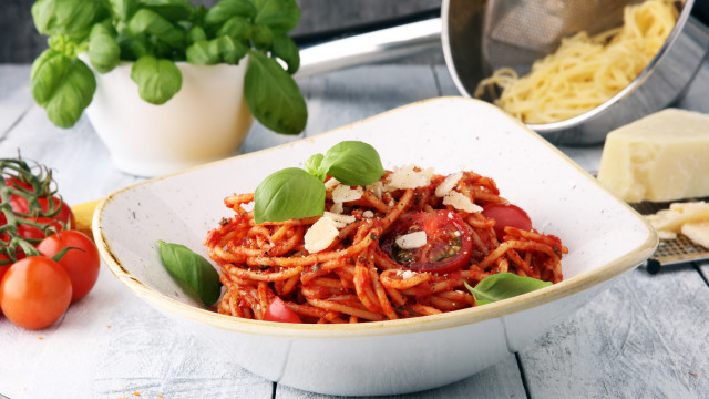 Spaghetti tomatoes basil cheese table free wallpaper for desktop - medium preview image