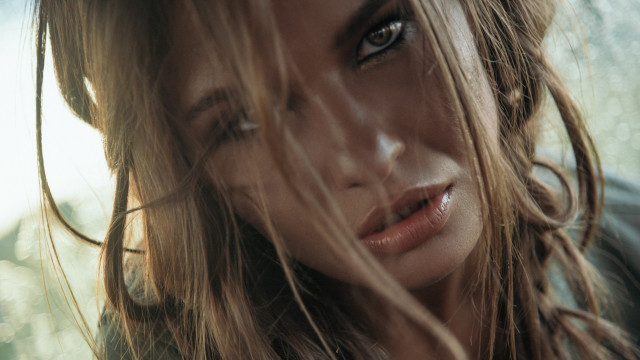 Woman long hair blue shirt free wallpaper for desktop - medium preview image