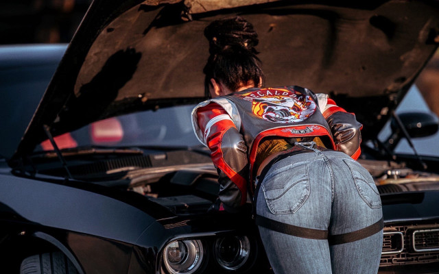 Woman car hood up denim free wallpaper for desktop - medium preview image