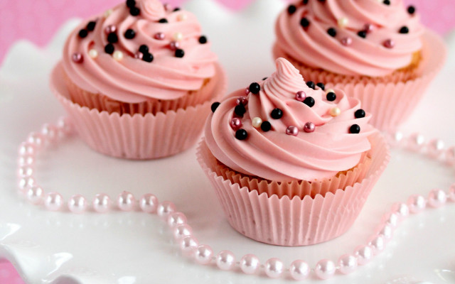 Pink cupcakes frosting sprinkles rococo free wallpaper for desktop - medium preview image