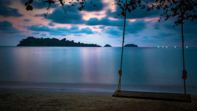 Beach swing island night clouds free wallpaper for desktop - medium preview image