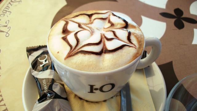Cappuccino flower design plate spoon free wallpaper for desktop - medium preview image