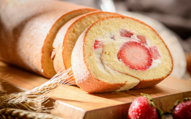 Bread strawberries cuttingboard wine food #2 free wallpaper for desktop - medium preview image