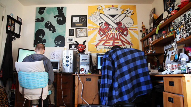 Man sitting chair room computer free wallpaper for desktop - medium preview image