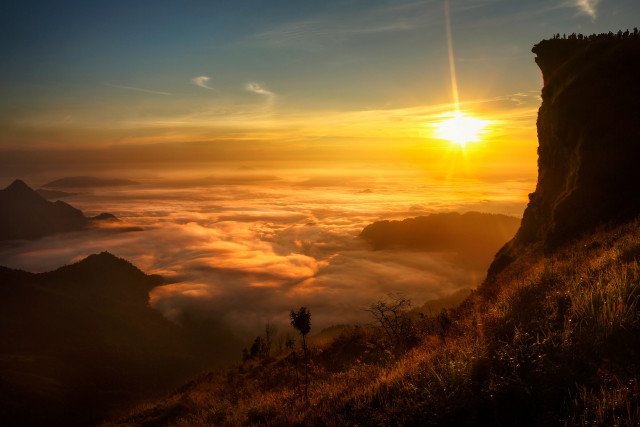 Sunset mountain hill backpack city free wallpaper for desktop - medium preview image