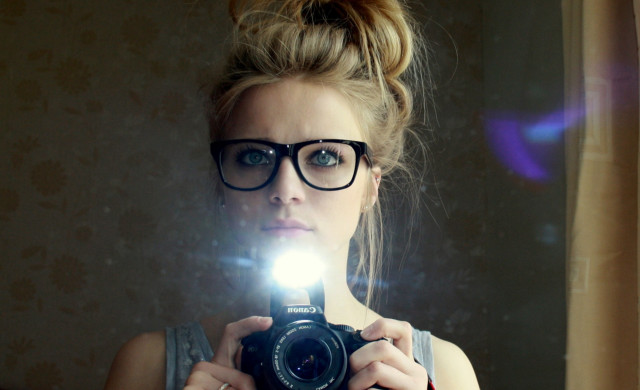 Woman glasses camera mirror light free wallpaper for desktop - medium preview image