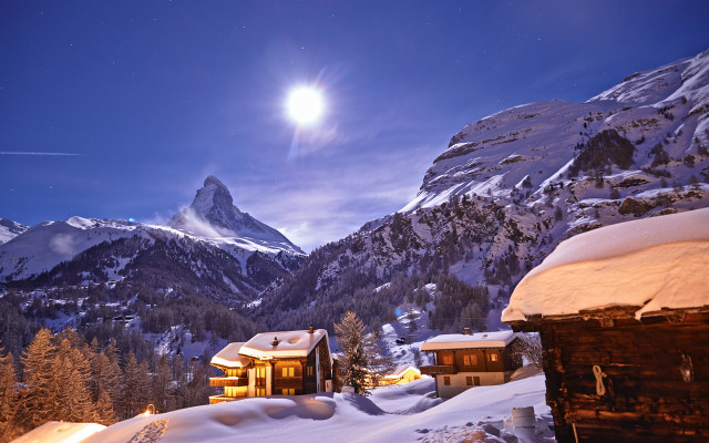 Mountain house fullmoon winter sky free wallpaper for desktop - medium preview image