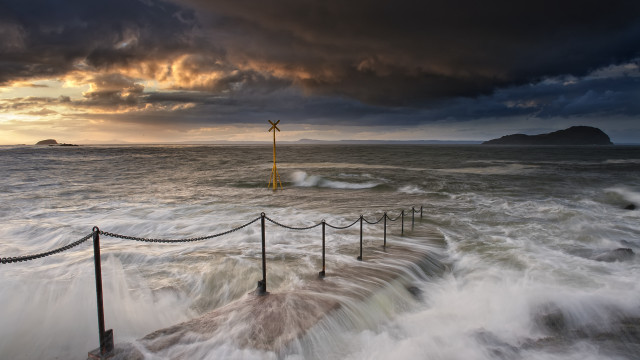 Storm ocean lighthouse ropes sunset free wallpaper for desktop - medium preview image