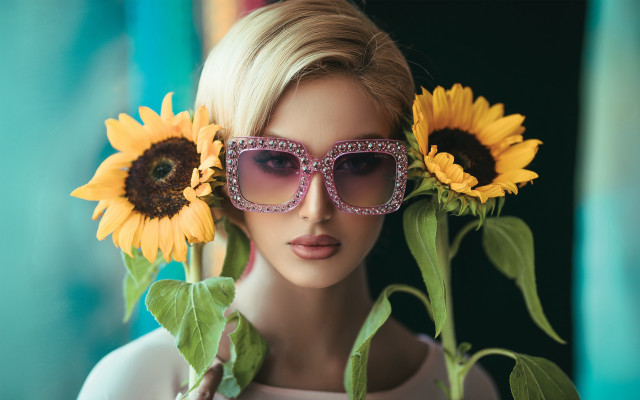 Woman sunglasses sunflower hair portrait free wallpaper for desktop - medium preview image
