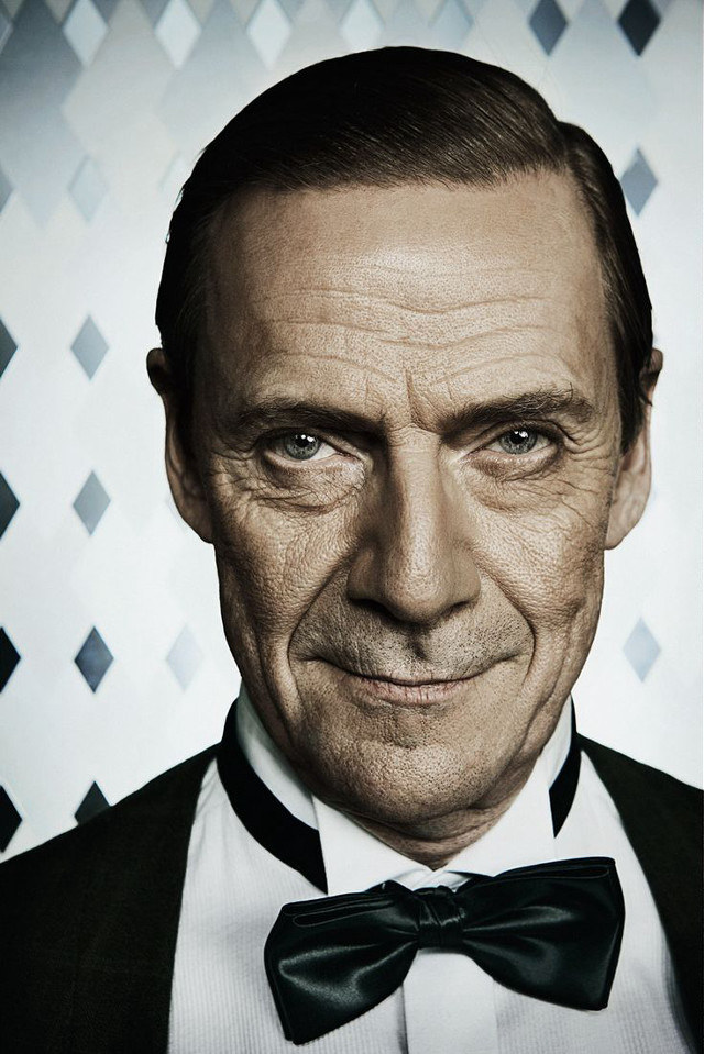 Man tuxedo bowtie smile wall free wallpaper for mobile - medium preview image