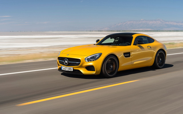 Yellow mercedes sports car highway free wallpaper for desktop - medium preview image